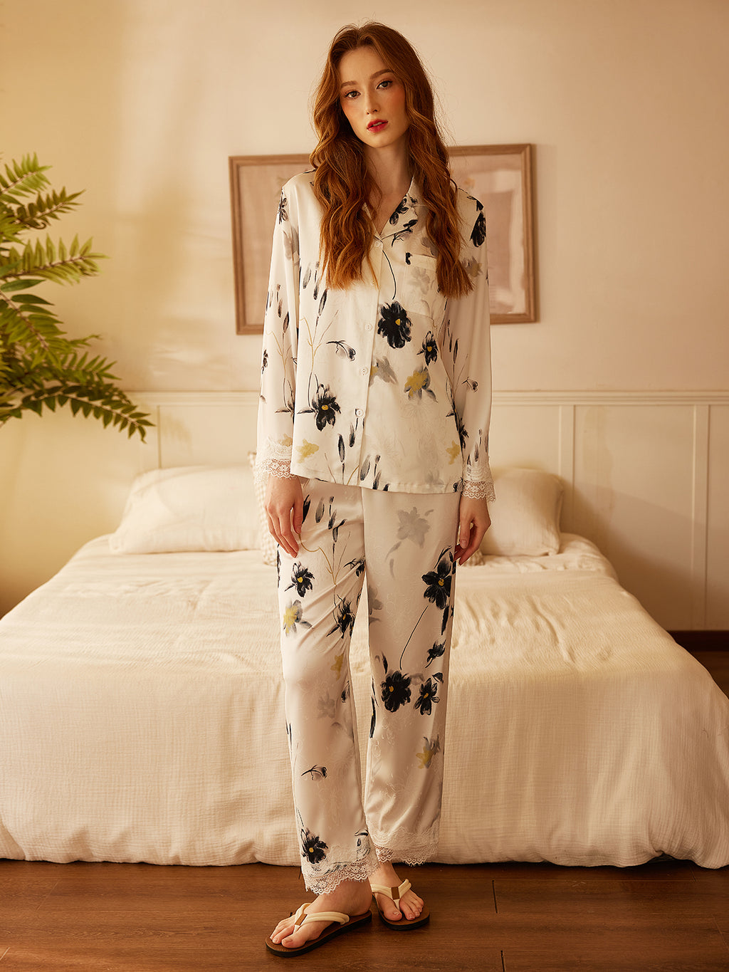 Paint Silk Long Sleeve Pant Pajamas Set For Women