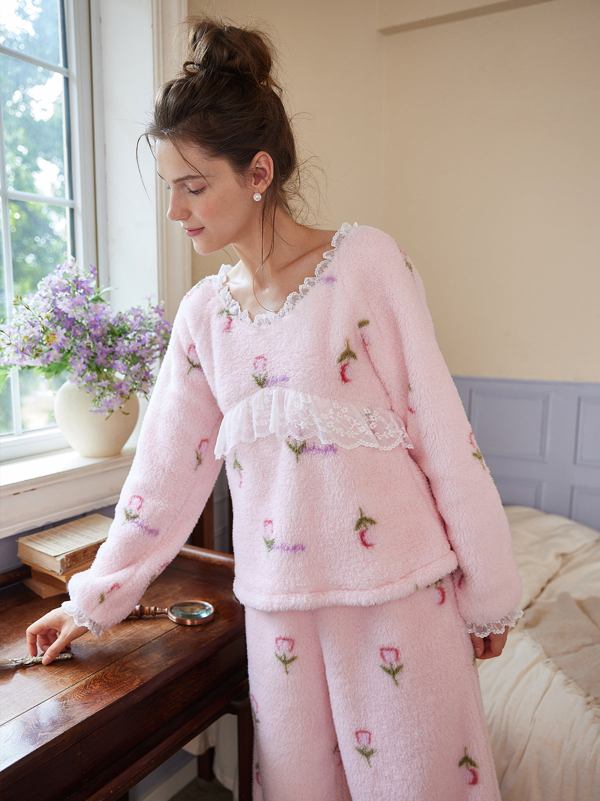 Women’s Floral Plush Pajama Set